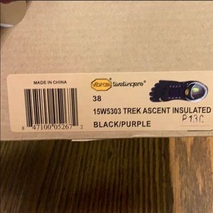 Vibram running sneakers